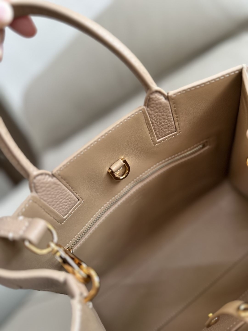 Bv*b*rry top handle bags